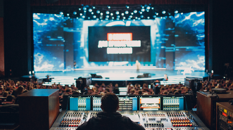 Navigating large scale technical production for annual award ceremonies